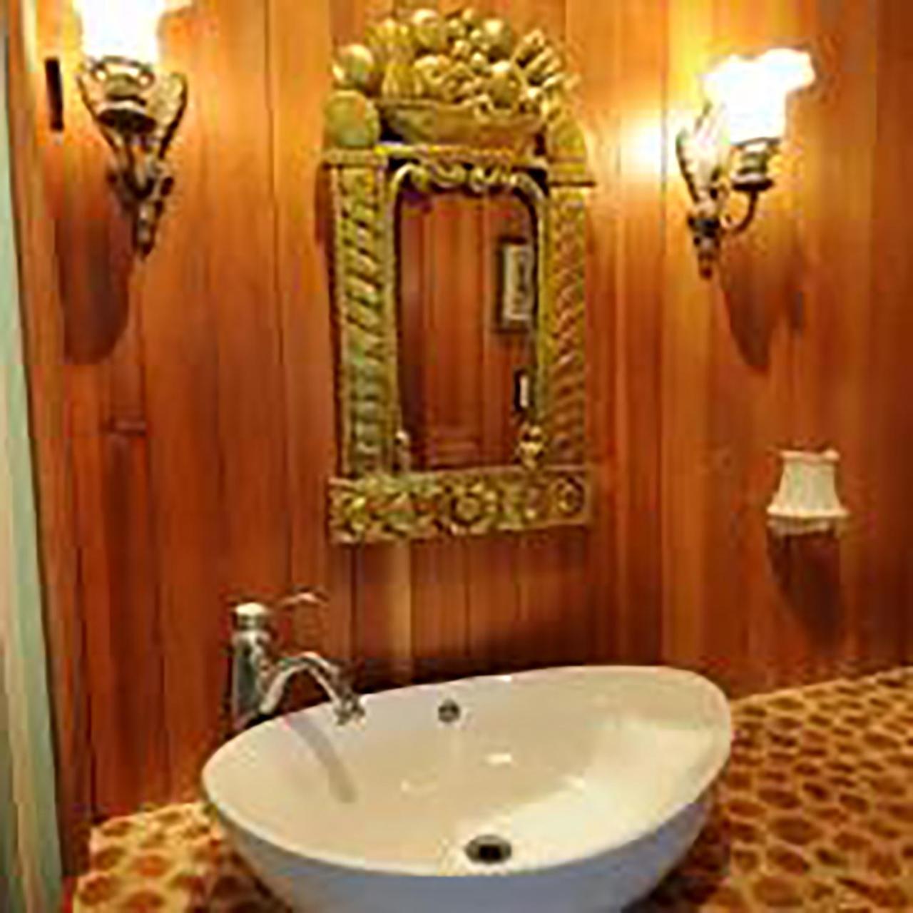 Wedgwood Manor And Glamping Retreat Ξενοδοχείο Crawford Bay Εξωτερικό φωτογραφία