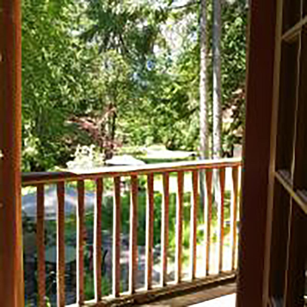 Wedgwood Manor And Glamping Retreat Ξενοδοχείο Crawford Bay Εξωτερικό φωτογραφία