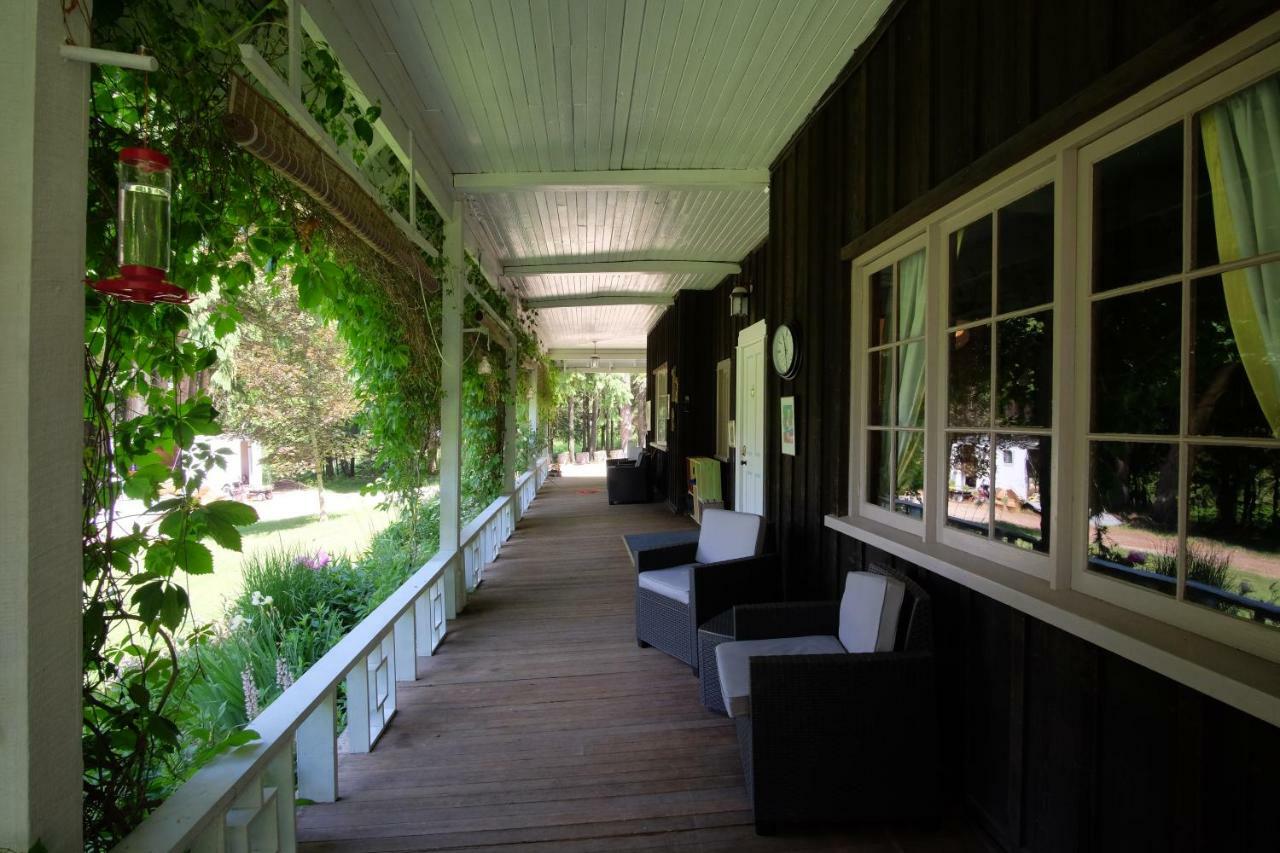 Wedgwood Manor And Glamping Retreat Ξενοδοχείο Crawford Bay Εξωτερικό φωτογραφία