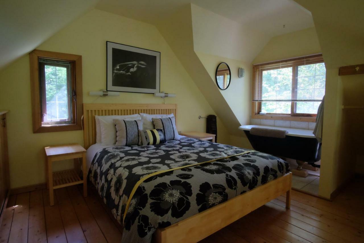 Wedgwood Manor And Glamping Retreat Ξενοδοχείο Crawford Bay Εξωτερικό φωτογραφία