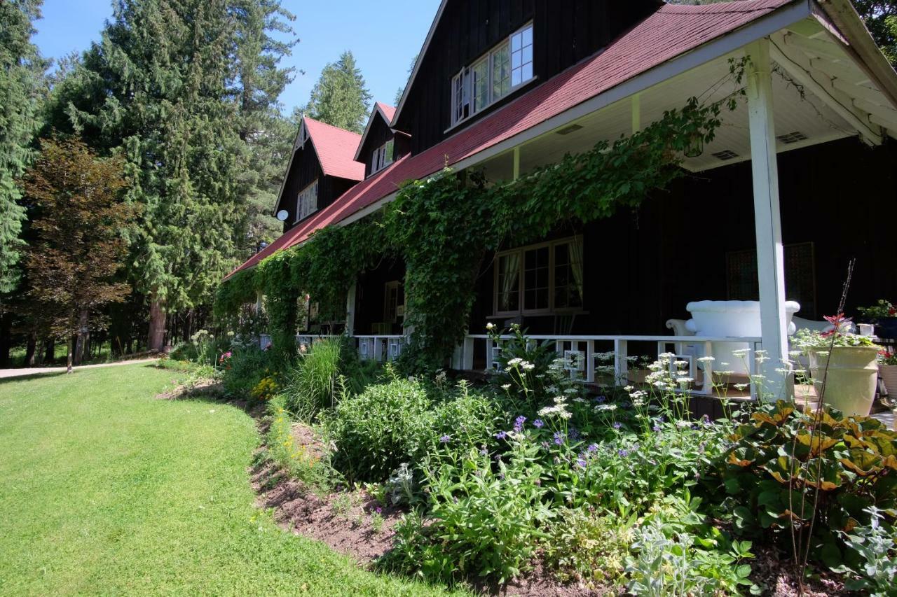 Wedgwood Manor And Glamping Retreat Ξενοδοχείο Crawford Bay Εξωτερικό φωτογραφία